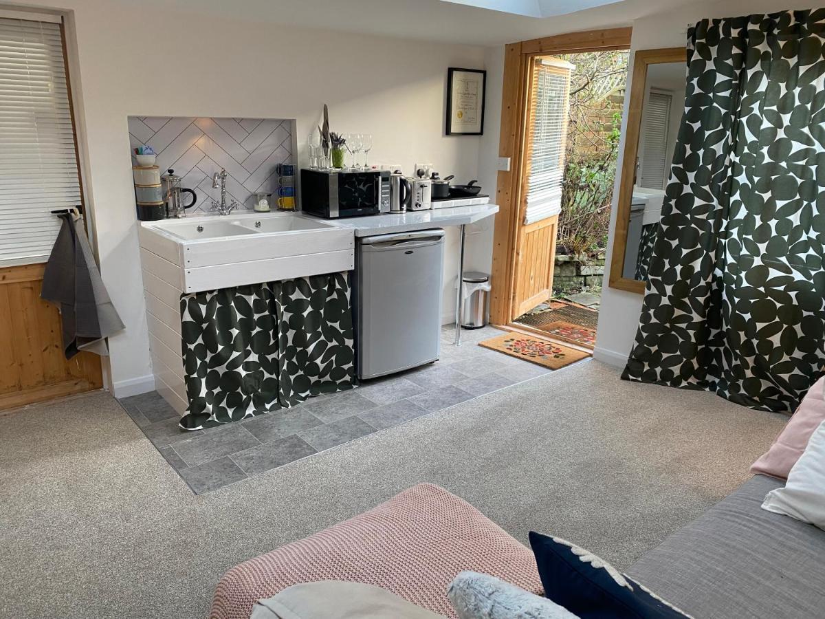 The Dragonfly Bnb, グラストンベリー エクステリア 写真