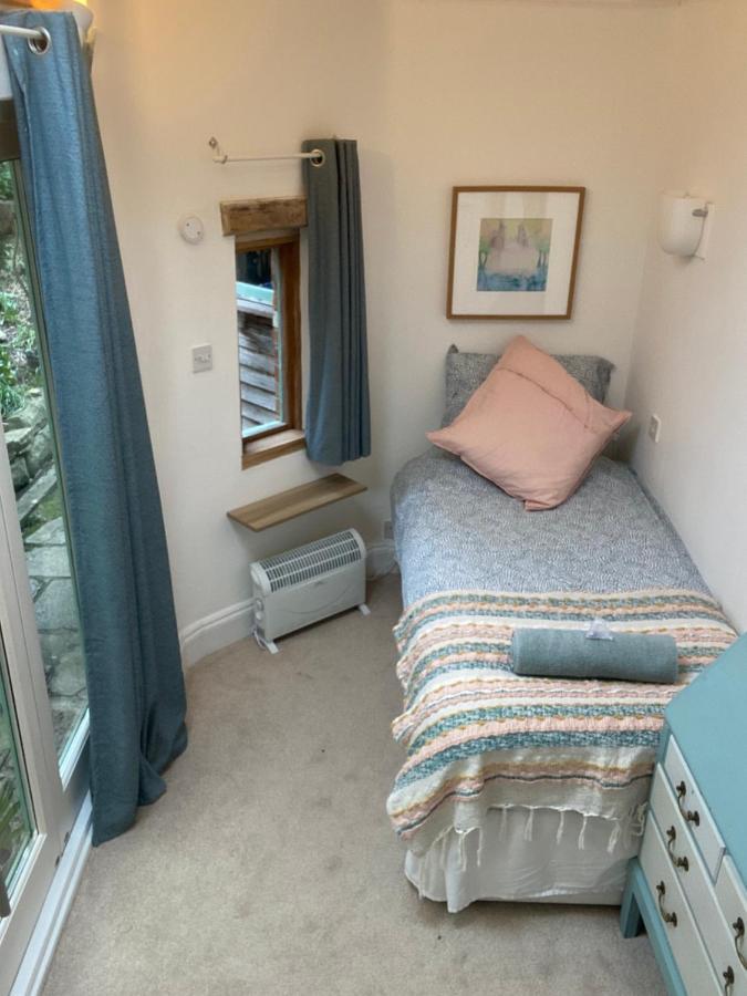 The Dragonfly Bnb, グラストンベリー エクステリア 写真